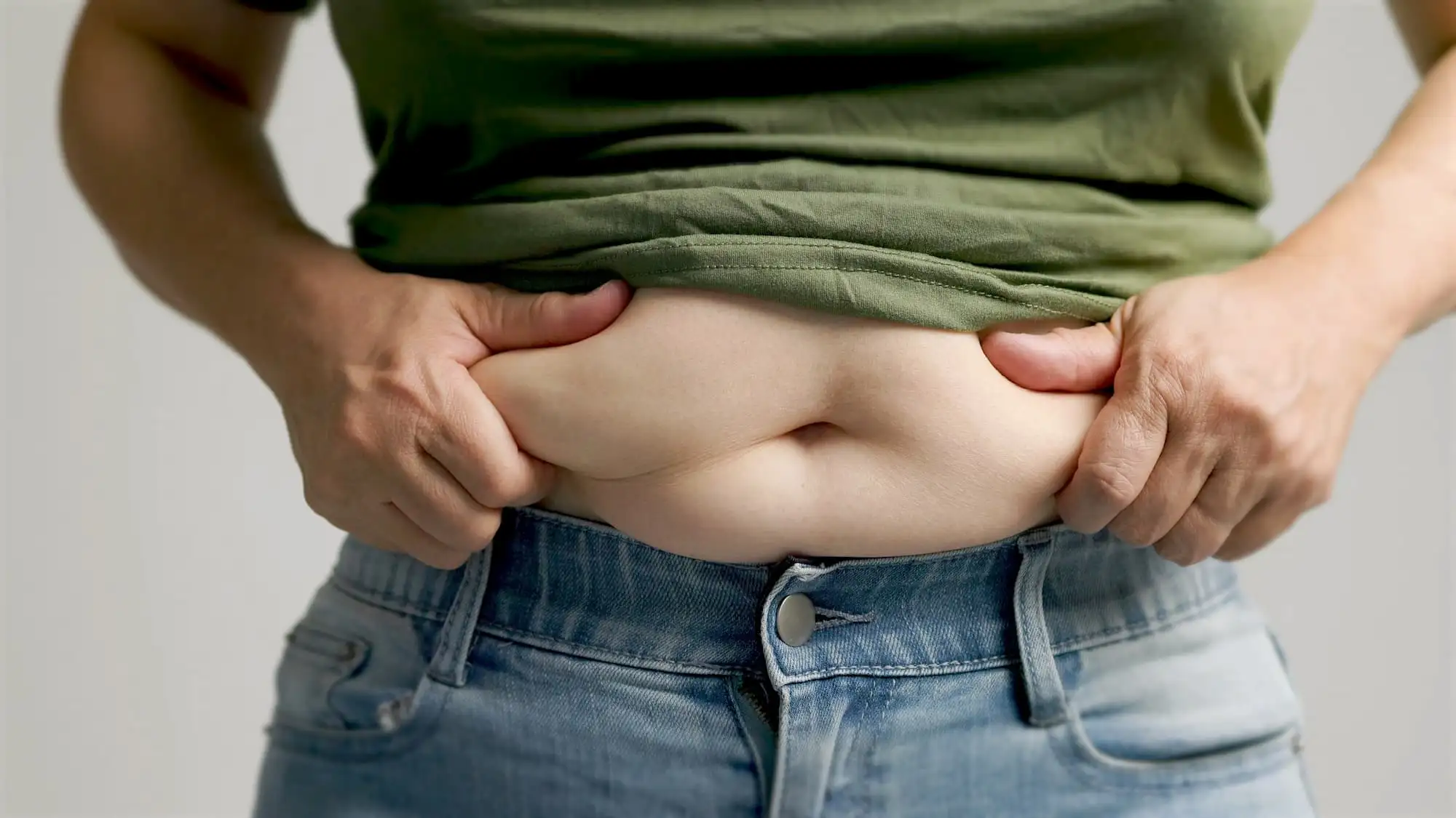 what's the difference in semaglutide and tirzepatide Semaglutide vs. Tirzepatide: What's the Difference? 💉 Semaglutide and  tirzepatide are powerful, FDA-approved tools for managing weight and blood  sugar — but they work a little differently, and understanding those  differences can