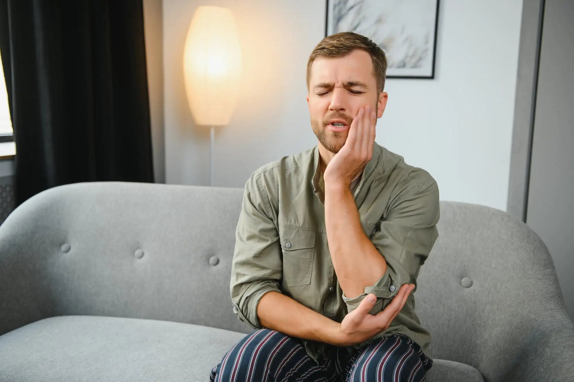 Symptomatic irreversible pulpitis