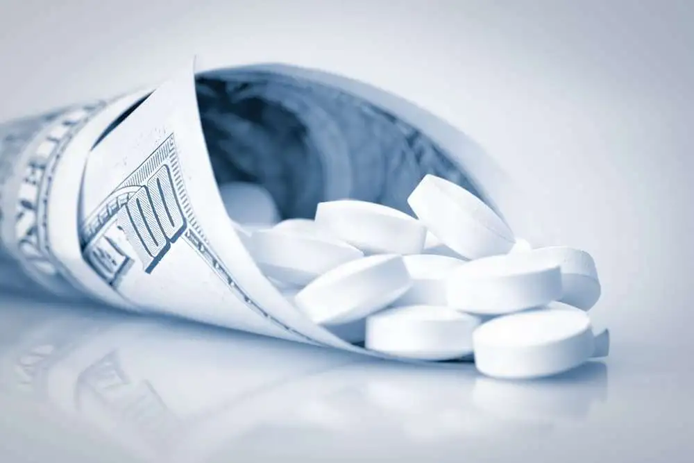 Минздрав предложил декриминализировать ряд нарушений врачей при работе с наркотическими препаратами