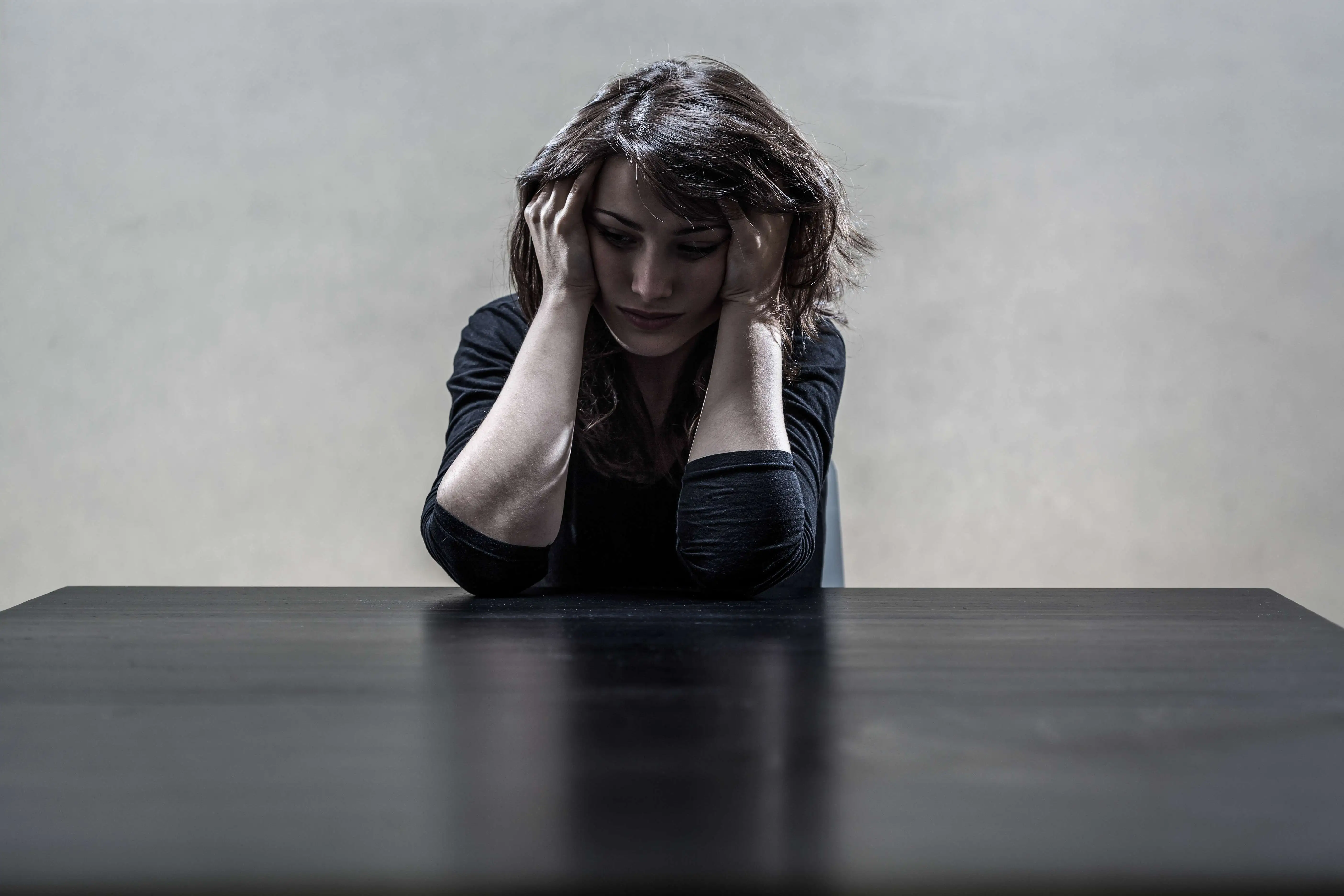 Стресс в повседневной жизни приводит к усилению боли у женщин с синдромом фибромиалгии: исследование роли кортизола и альфа-амилазы